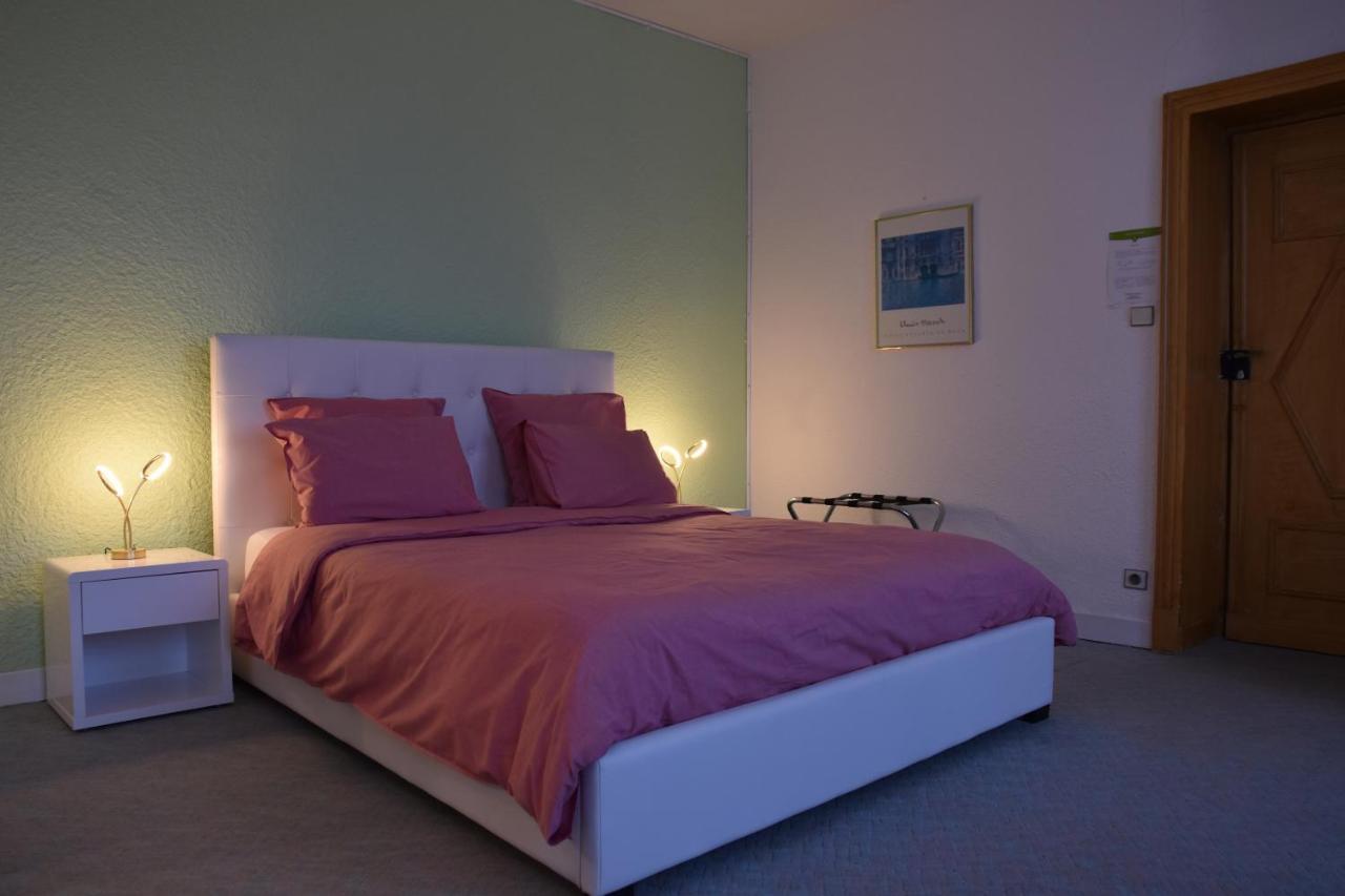 Le Platane Bed & Breakfast Lafrancaise ภายนอก รูปภาพ